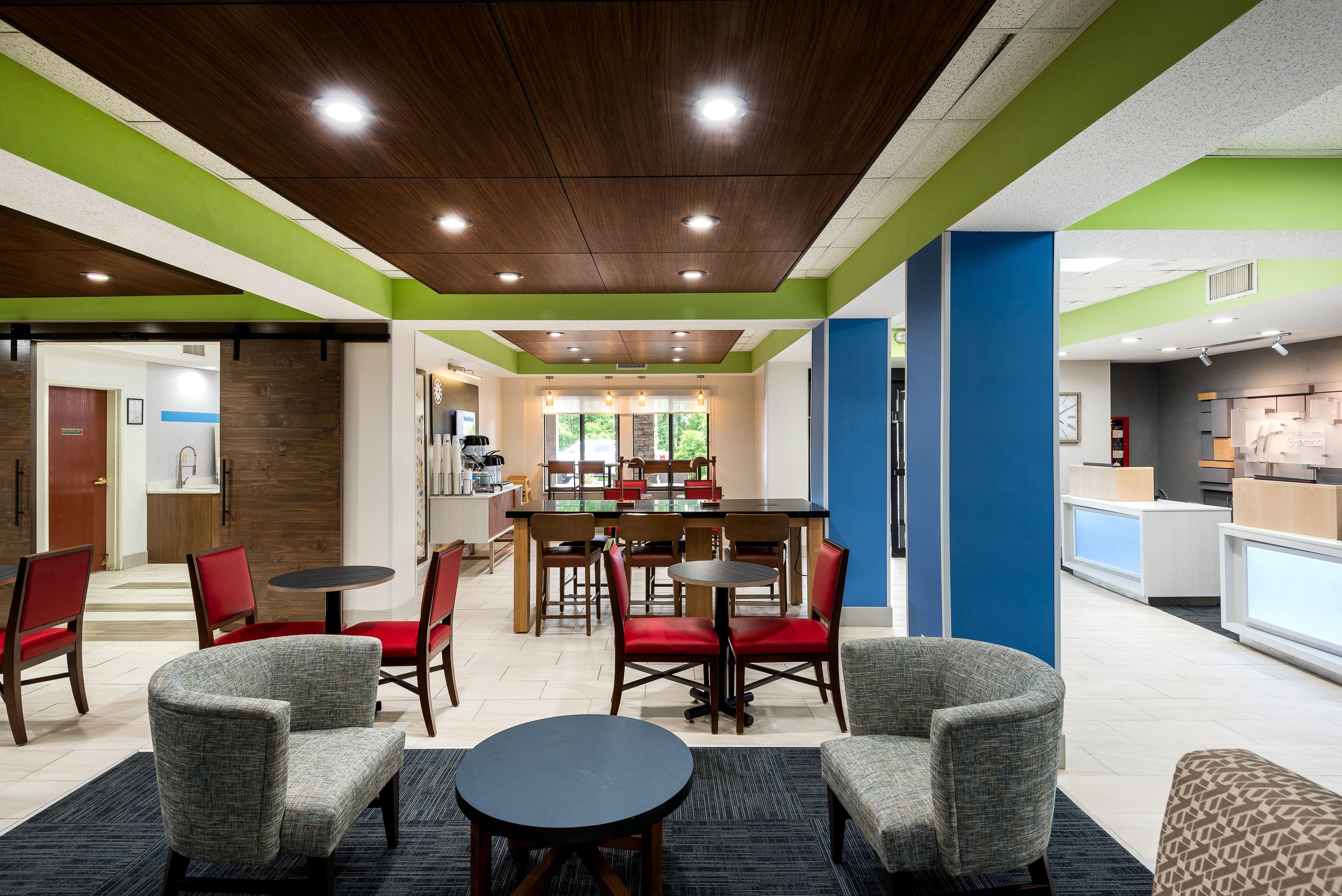 Holiday Inn Express Hillsville By Ihg Exteriör bild