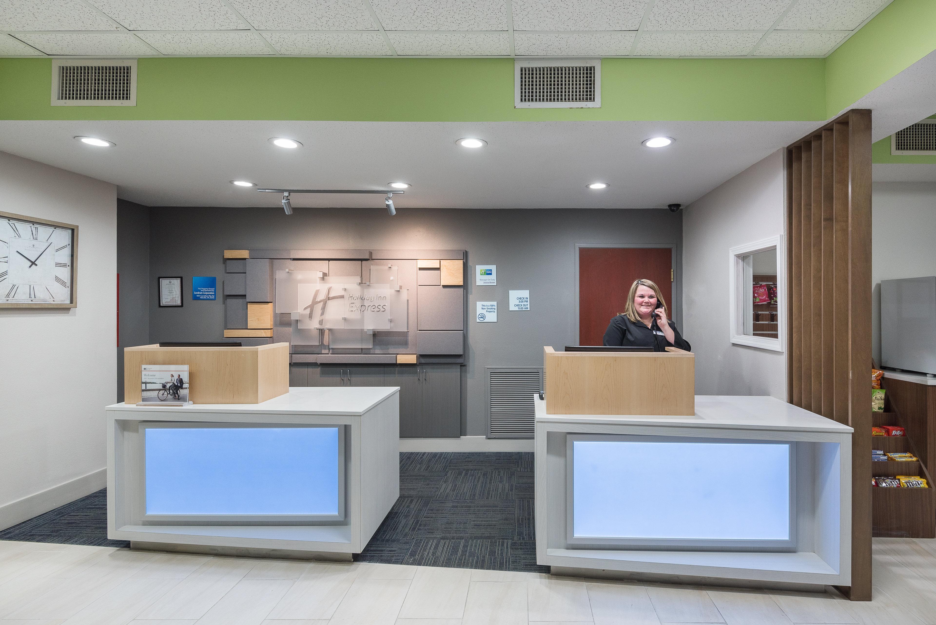 Holiday Inn Express Hillsville By Ihg Exteriör bild