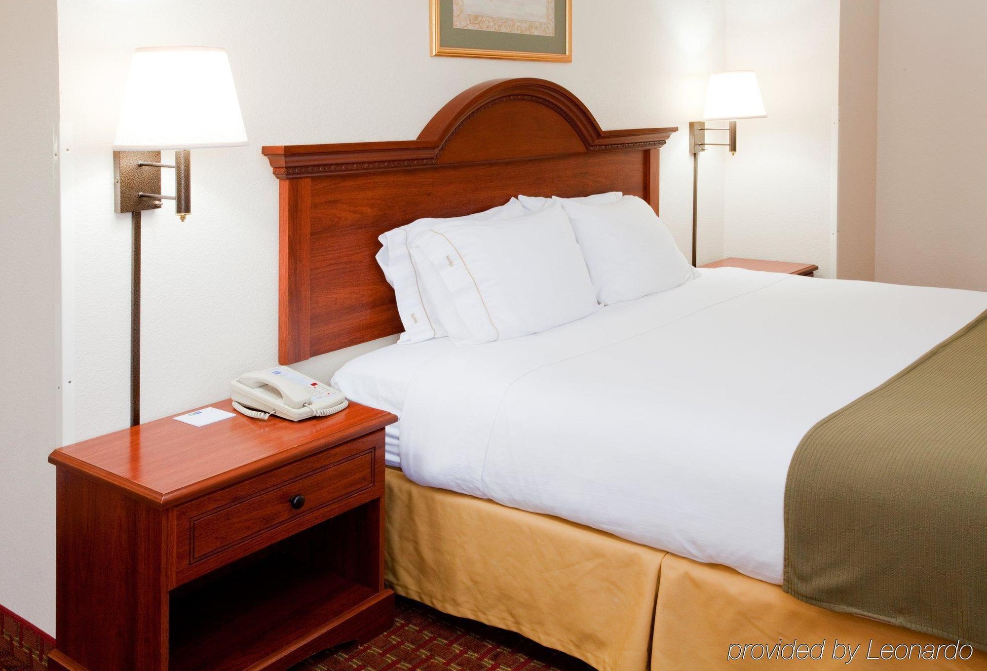 Holiday Inn Express Hillsville By Ihg Rum bild