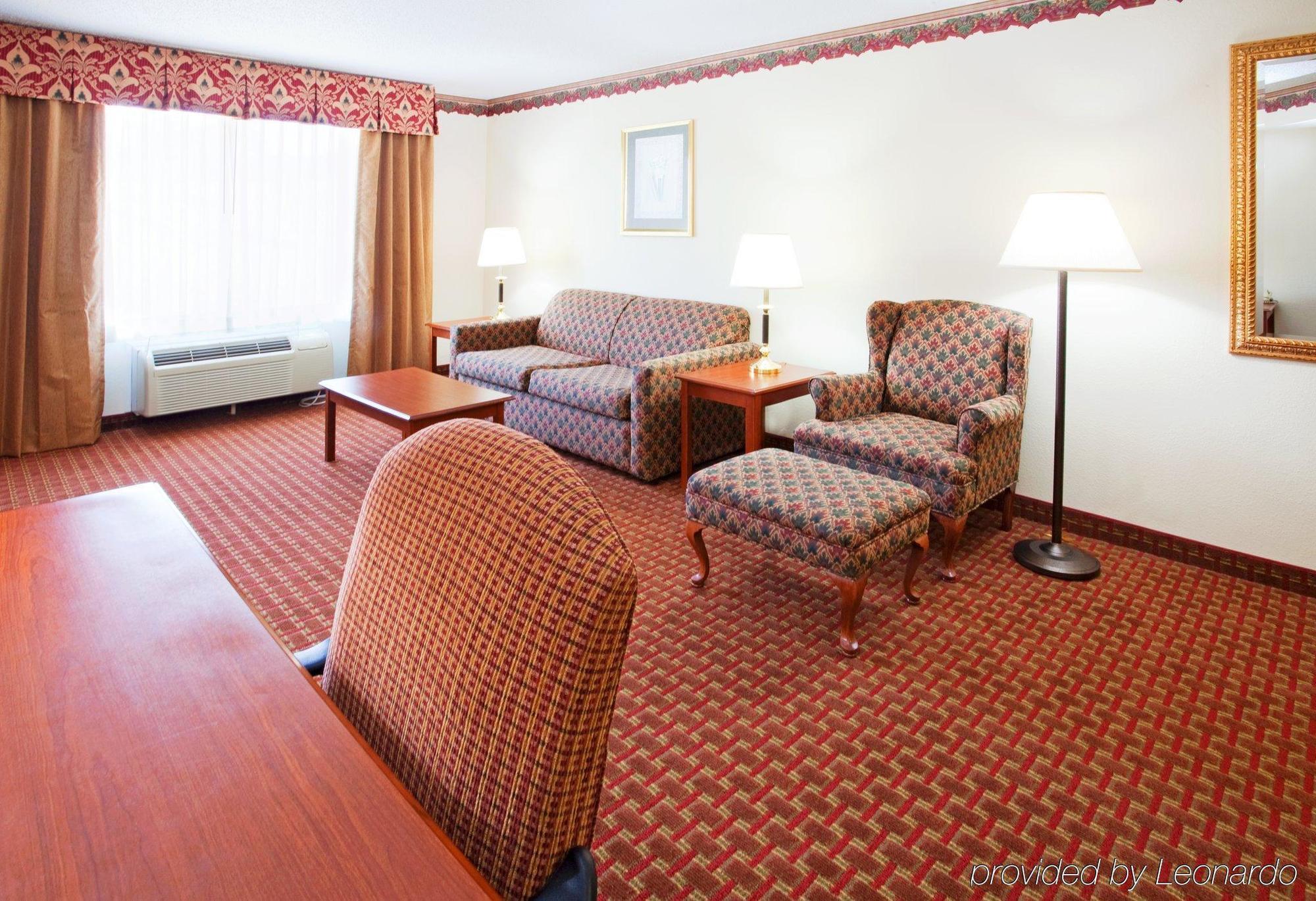 Holiday Inn Express Hillsville By Ihg Exteriör bild