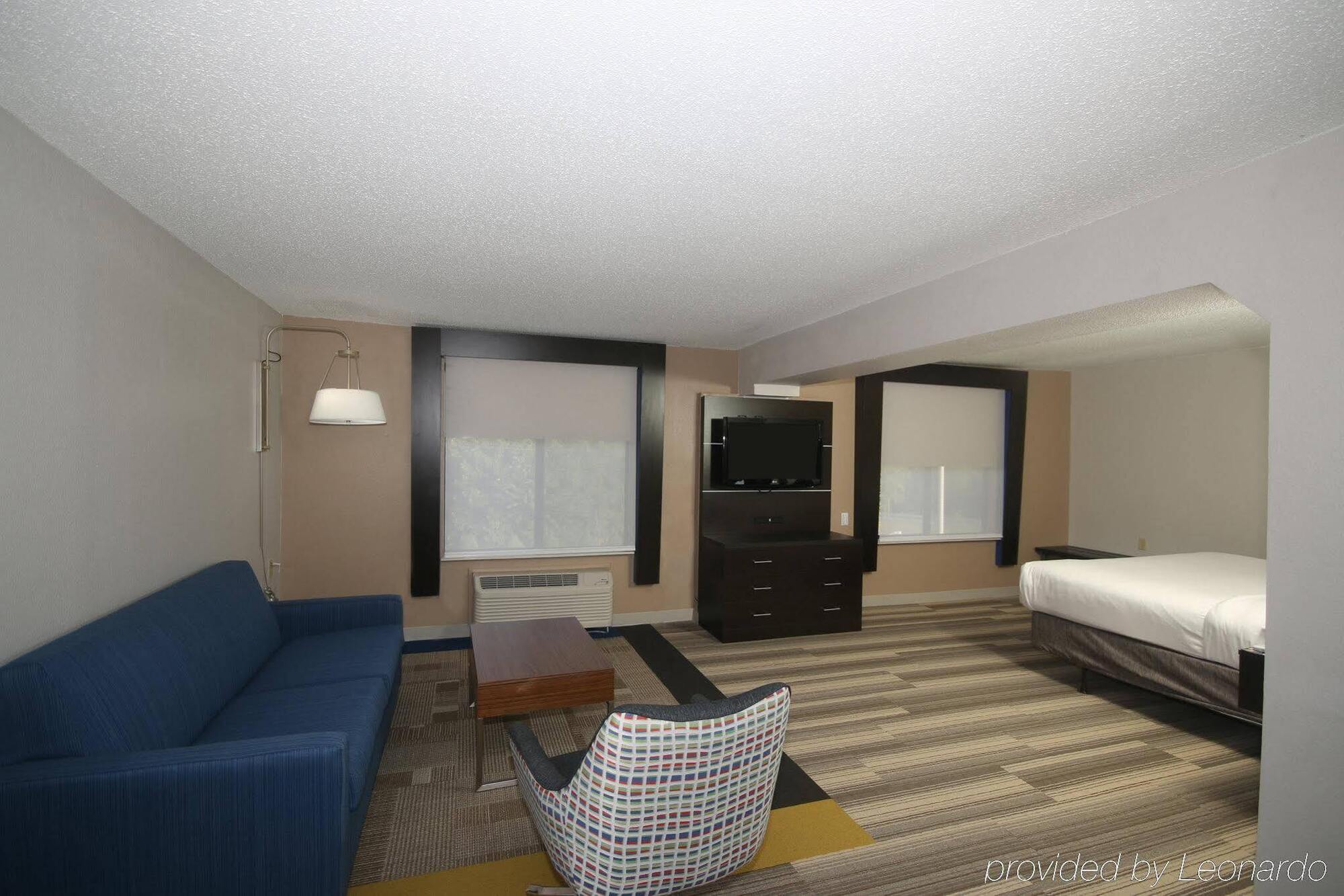 Holiday Inn Express Hillsville By Ihg Exteriör bild
