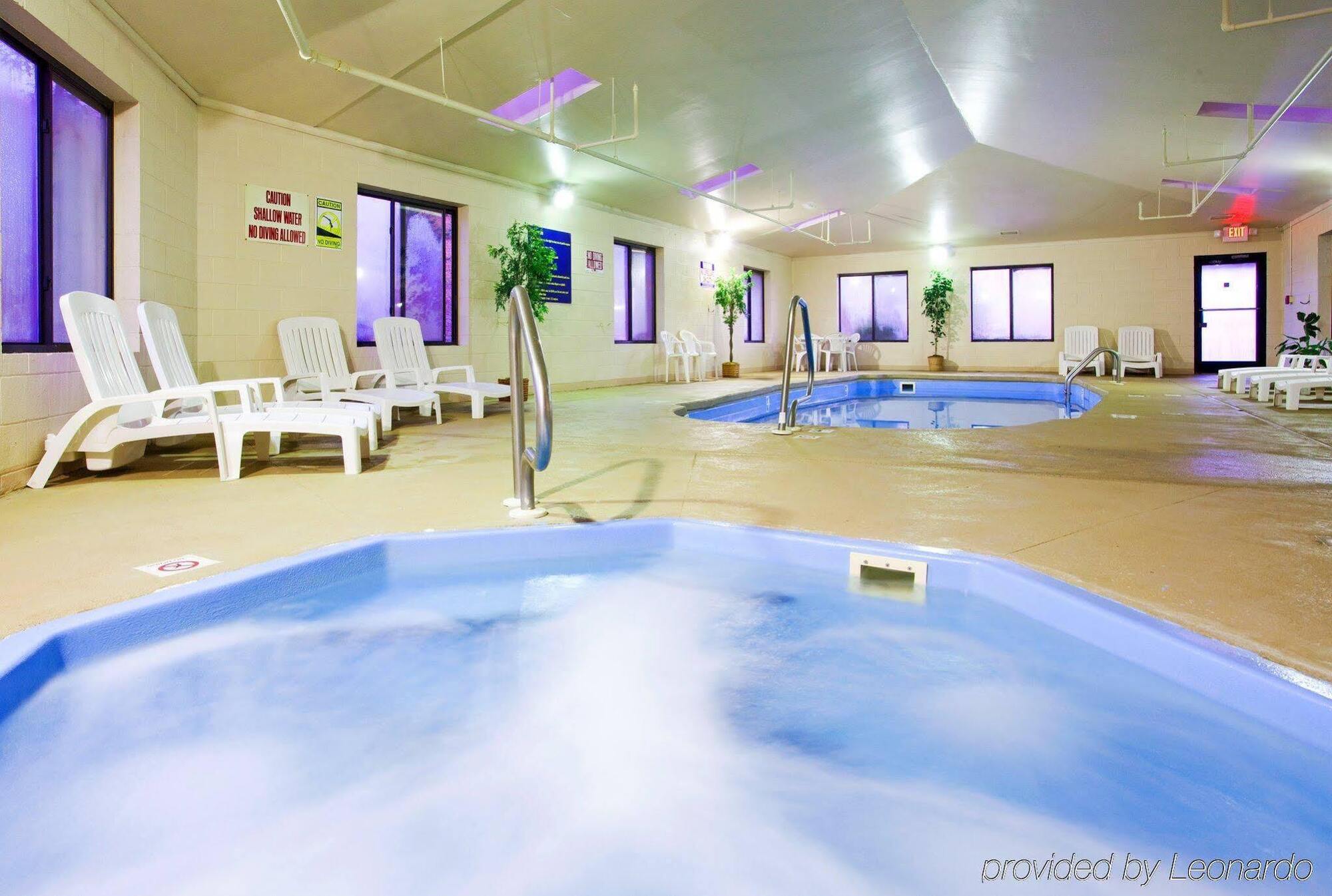 Holiday Inn Express Hillsville By Ihg Exteriör bild